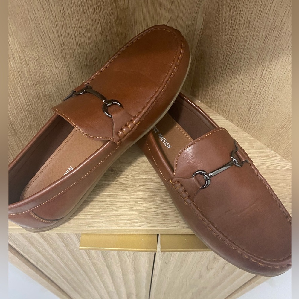 Steve Madden boys dress/casual loafers!